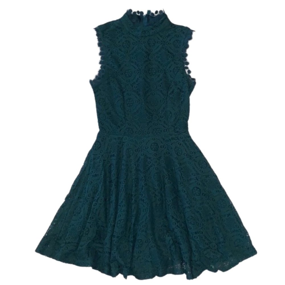 City Studio Sleeveless Lace Dress